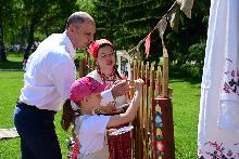 Счастливое детство