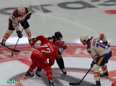 Вышли в плей-офф